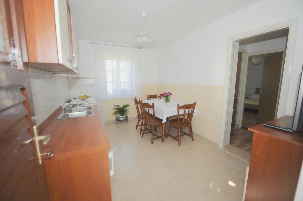 Apartment Karla Jadrtovac Cameră foto