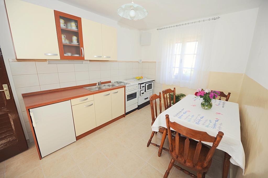 Apartment Karla Jadrtovac Cameră foto